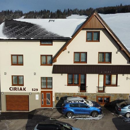 Penzion Ciriak Zdiar Exterior photo